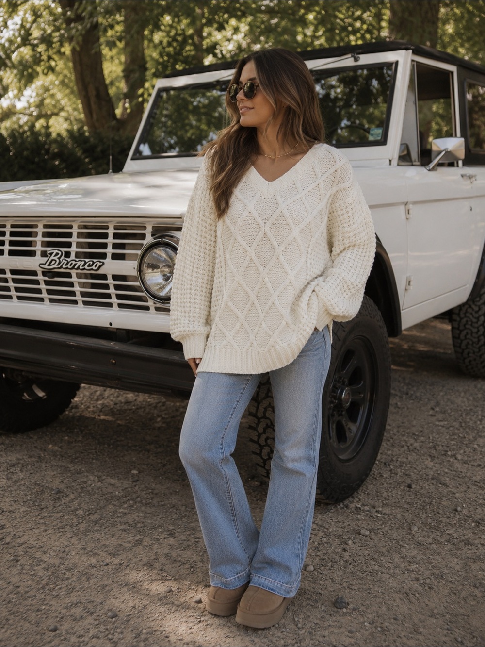 🧶ALTAR’D STATE White Cable Knit Chunky Sweater - Small